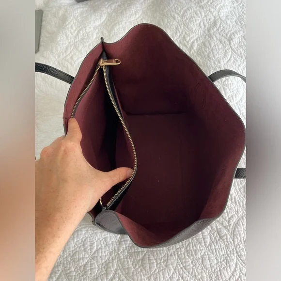 Black Furla bag - gently used - Picture 3 of 8